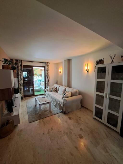 Olivia Sunny 2 Bedroom Apartament Punta Prima Торевьиа Экстерьер фото