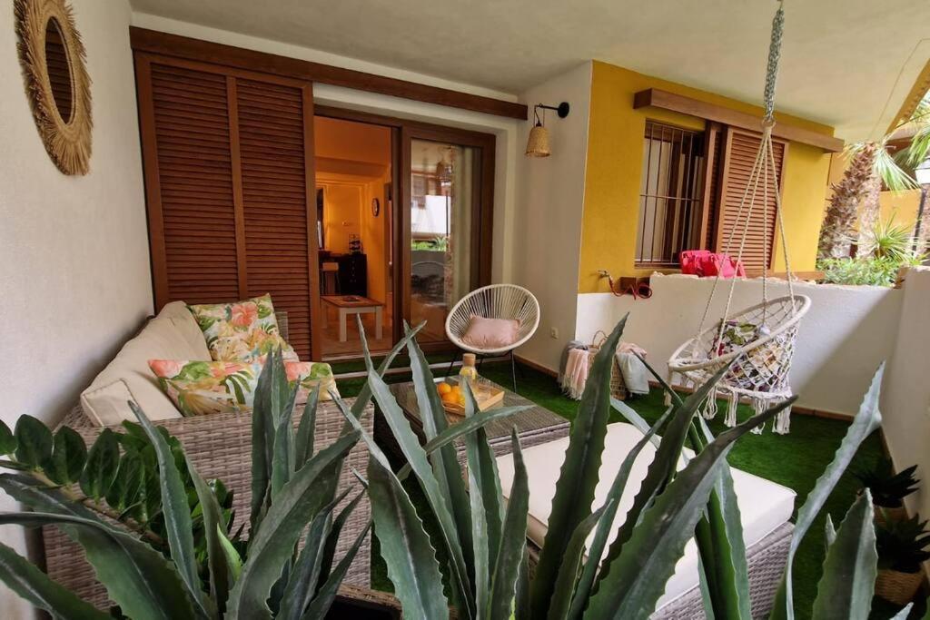 Olivia Sunny 2 Bedroom Apartament Punta Prima Торевьиа Экстерьер фото