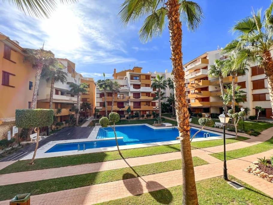 Olivia Sunny 2 Bedroom Apartament Punta Prima Торевьиа Экстерьер фото