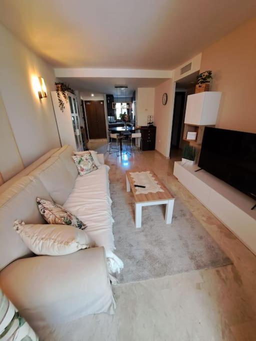 Olivia Sunny 2 Bedroom Apartament Punta Prima Торевьиа Экстерьер фото